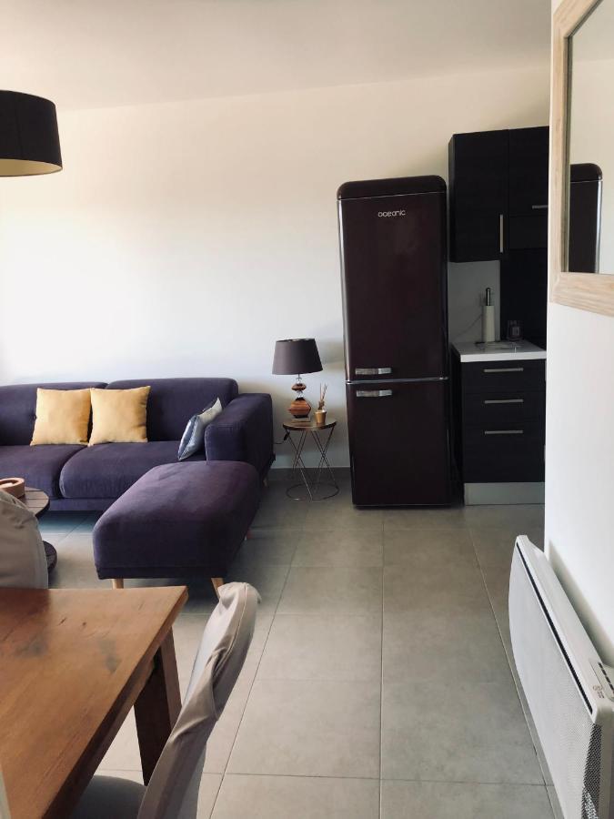 אפייטו Mini-Villa Mitoyenne De Type F2 Proche Golfe De Lava מראה חיצוני תמונה