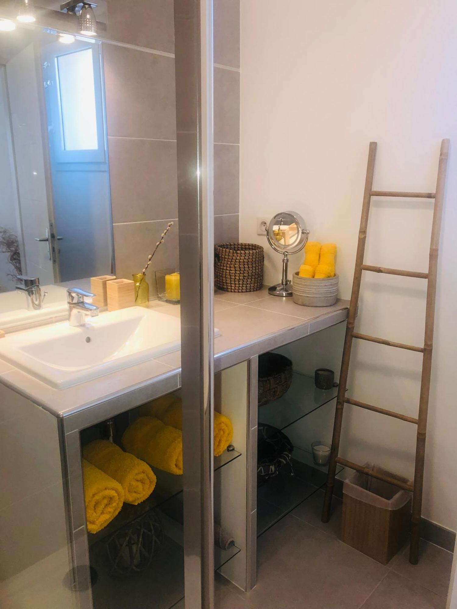אפייטו Mini-Villa Mitoyenne De Type F2 Proche Golfe De Lava מראה חיצוני תמונה